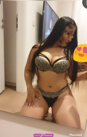 JOVEN MASAJISTA CON GANAS DE SEXO