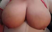 Abuela (60 años) tetuda con mucho morbo. Muy caliente y put