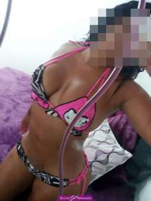 MELANI COLOMBIANA DESEOSA DE SENTIR COMO TU POLLA!!