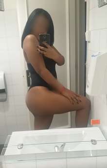 NIKOL JOVENCITA ESTUDIANTE 19 AÑOS