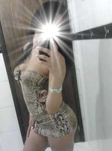 jovencita juguetona desplazamientos 24horas