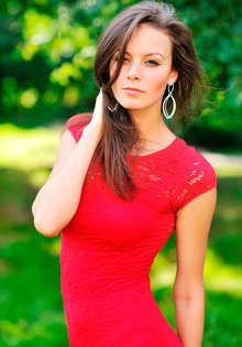 GLENDA,HERMOSA CON PIERNAS LARGAS