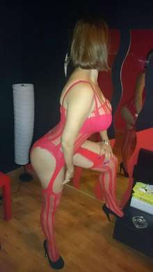 HOLA   AMORES SOMOS UN GRUPO DE SEÑORITAS ESPAÑOLA Y LATIN