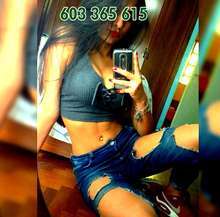 Estudiante teen 20 anos con un cuerpo escultural y muy preci