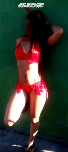 Juliana Soy una chica muy fiestera y completa, te ofrezco pr