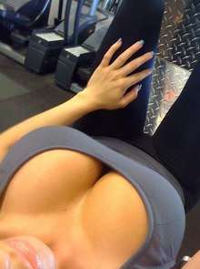 $$CHICA DE ENSUEÑO TETONA Y MUY CALIENTE $$