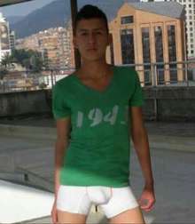 NUEVO CHICO COLOMBIANO EN MADRID CALIENTE ARDIENTE