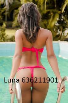 Me encanta que me coman  Hola, soy luna, una morenaza  de lo