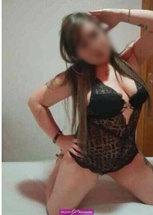 CRISTAL COLOMBIANA JOVENCITA de tetas grandes