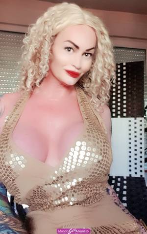 Travesti  española nicol hipersexual