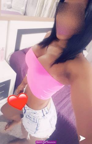 PRECIOSA CHICA CON CUERPO  BIEN JUGOSO