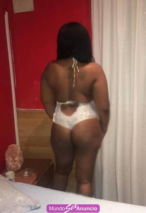 DAYANA SEXI GARGANATA PROFUNDA