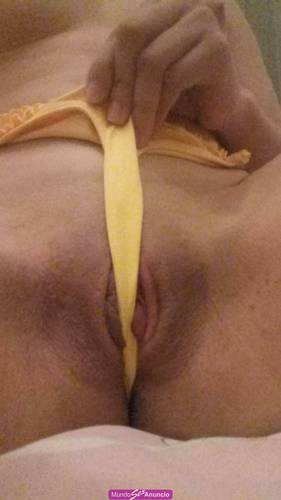 TENGO GANAS DE UN POLLON LECHERO!!