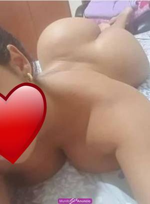 BESOS CON LENGUA Y MIMOS