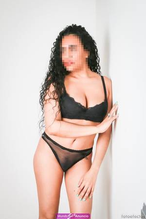 SABRINA MUY SEXY Y CARIÑOSA