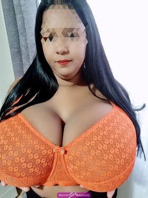 Ben y echa toda tu leche en mis tetas
