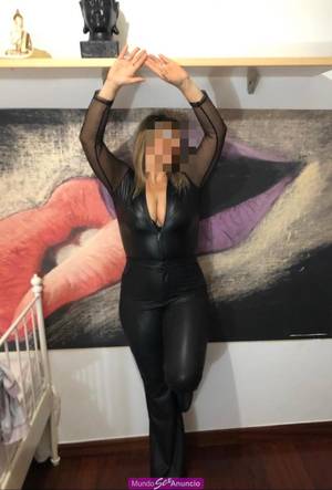 CLARA HERMOSA BRAZILEÑA SIEMPRE DISPUESTA A TODO