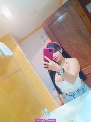 NIKOL CHAVALITA MORENITA DE CULITO MUY RICO Y COÑITO APRETA