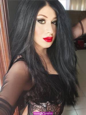 MORENA CANDENTE Y FIESTERA