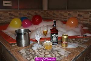 PASA UNA NOCHE LOCA CONMIGO EN MI JACUZZI