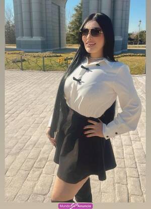 JOVENCITA  CON MUCHAS GANAS DE FIESTA