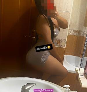 JOVENCITA CON GANAS DEF SEXO Y FIESTA