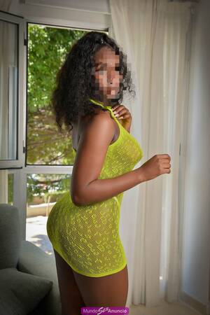 ARDIENTE MORENA MUY SENSUAL...SALIDAS