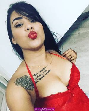 Chica fiestera alegre