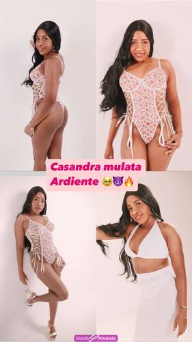 HAMBRIENTA POR COMER POLLA