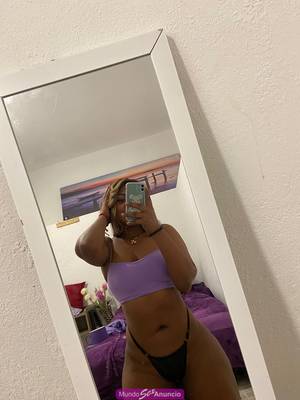 Colombiana fogosa con ganas de pasarlo bien