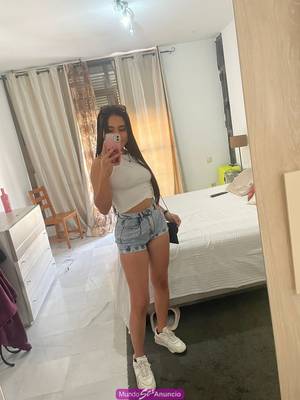 Natalia jovencita colombiana en Lanzarote