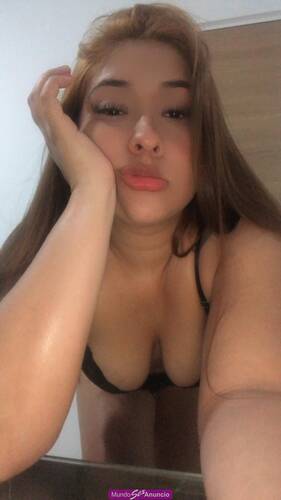 UNA NOCHE CON DOS HERMOSAS GUARRAS