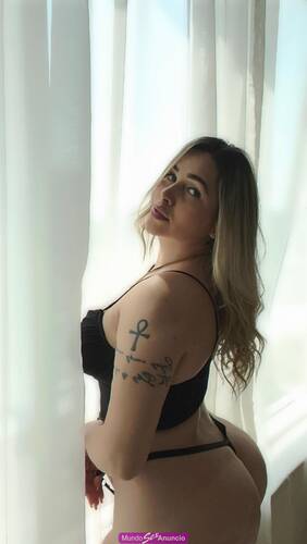 LATINA CON GANAS DE SEXO A TOPE