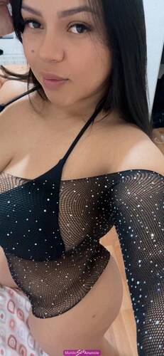 Latina cachonda muy fiestera, fotos reales