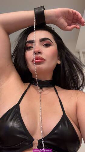 JOVENCITA LATINA ARDIENTE