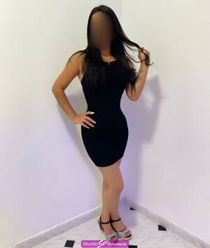 MUY CACHONDA CON GANAS DE FOLLAR