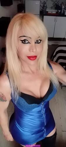 TRANS FEMENINA FOGOSA LECHERA EN TORREMOLINOS