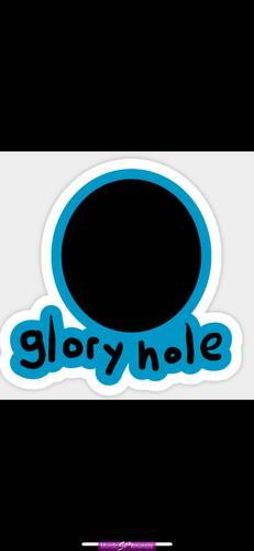 Gloryhole gratis a jóvenes de 18 a 23 años