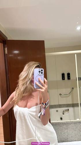 Camila venezolana rubia sensual