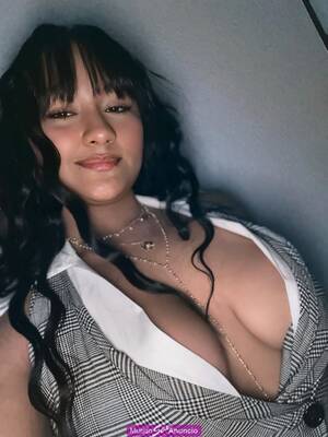 Luna teen colombiana busco chicos divertidos