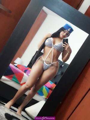 RICA CACHONDA, CON COÑO HUMEDO Y APRETADO