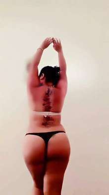 Naty Ivanoff.. morocha complaciente