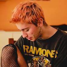 ALEX - ESCORT