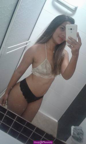 Amara, venezolana con ganas de masturbarse en whatsapp