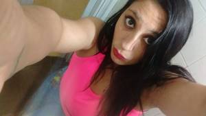 Morocha peterita y fiestera