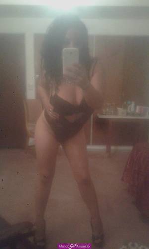 Morenita treitañera sensual con depto propio