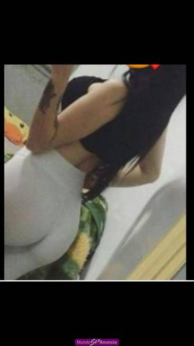 Hola buenas tarde diponible