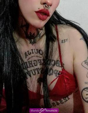 Tatuada adicta al anal te espero