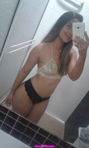 Amara, sexy webcamer uso telegram y whatsapp