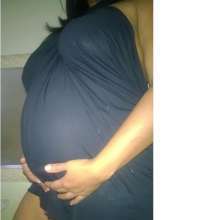 Ana paula gravida de 20 semanas toda inchadinha ja com leite